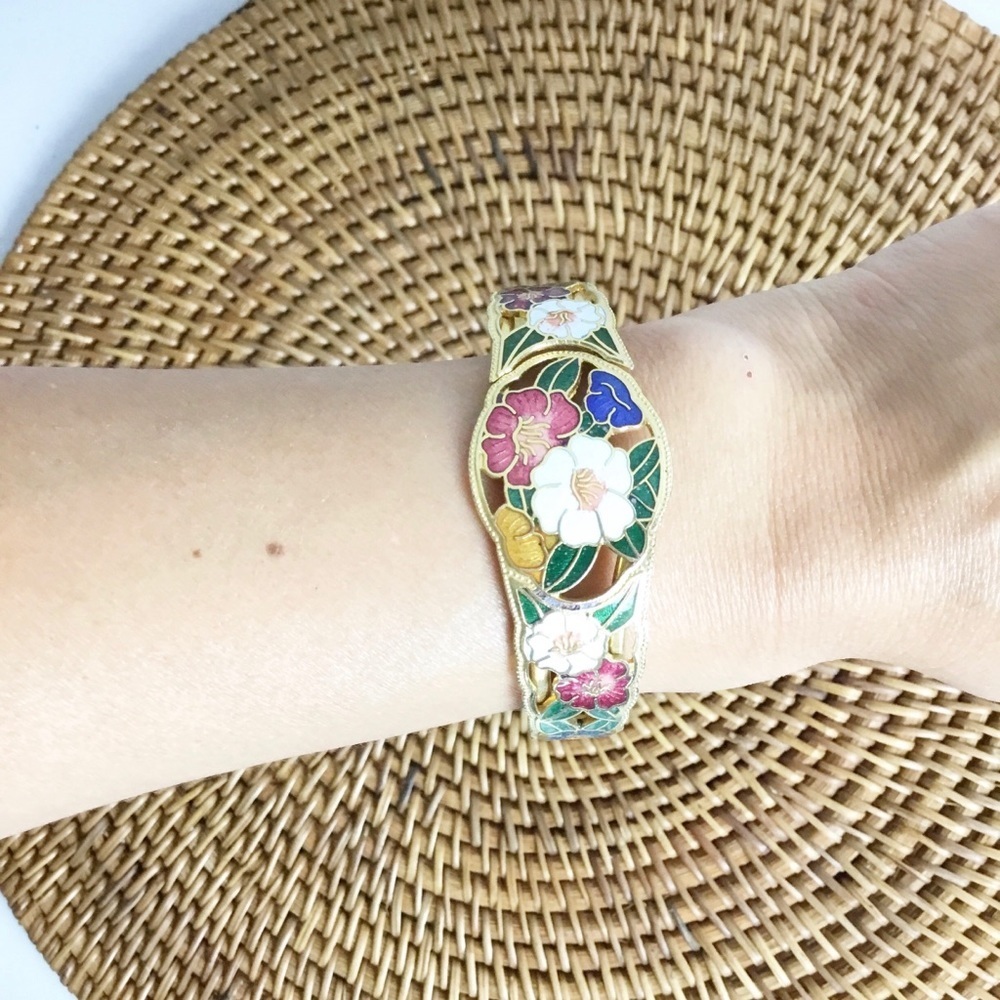 Vintage Gold Toned Bracelet Flower Floral